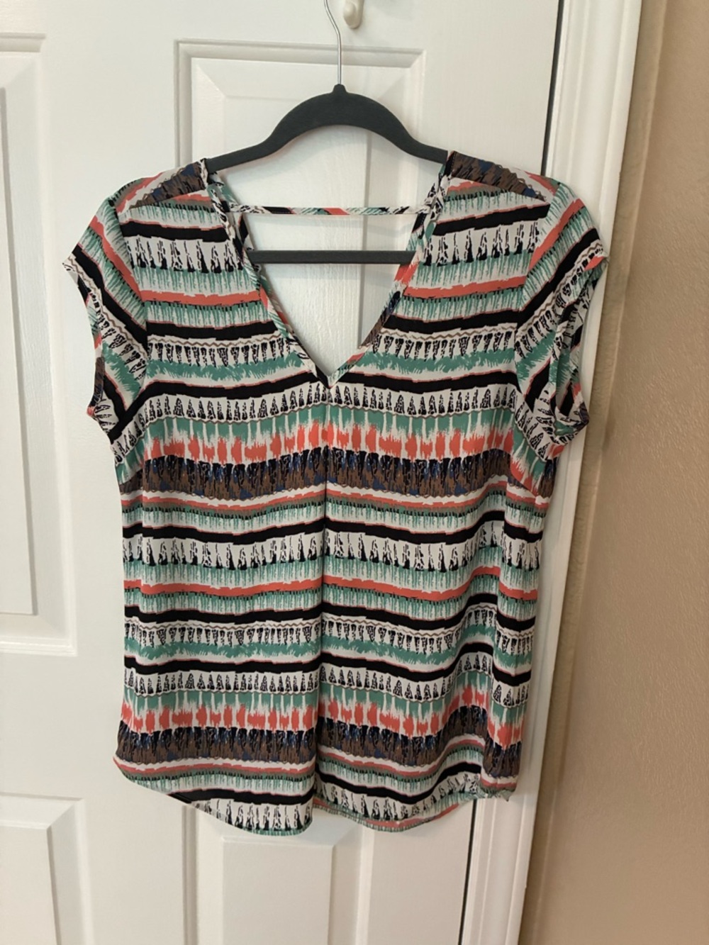 DR2 Striped V-Neck Short Sleeve Top in Mint, Coral & Black